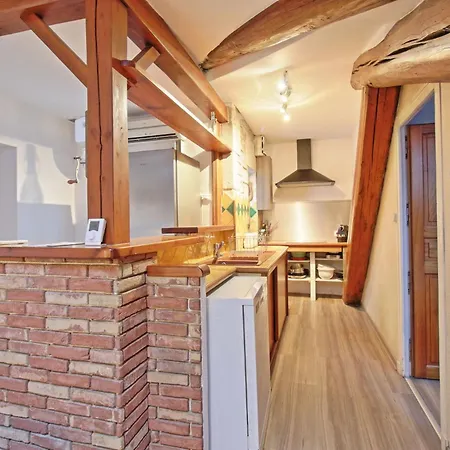 Apartamento Le Guerin - Parking Et Centre Nimes